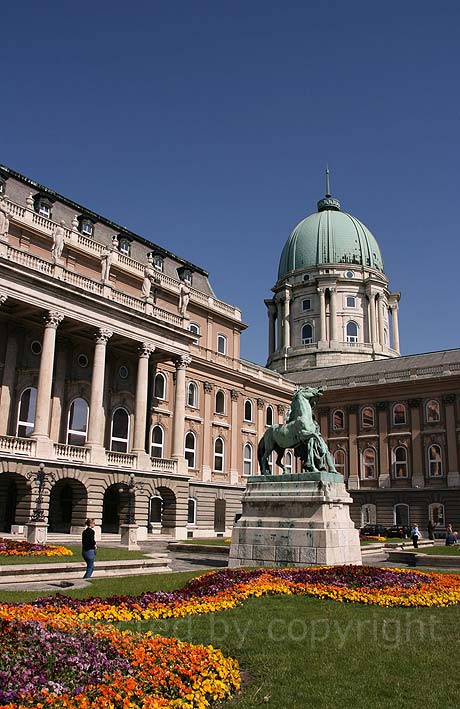 Nationale Gallerie Gebaude in Budapest foto